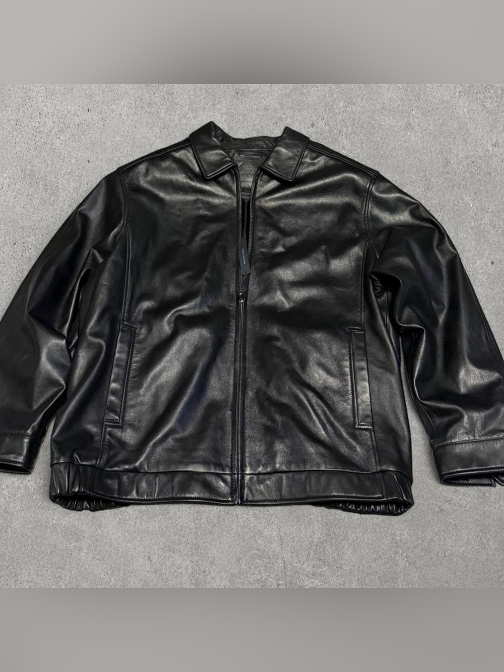 Roundtree Men's Black Leather Zip Front Jacket